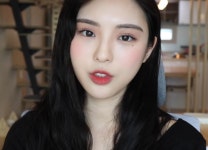 차준환 선수 친척누나라는 유튜버 율리의 하루 - 악플달면... 차분한 20대들의 알흠다운 공간 차준환 선수 친척누나라는 유튜버 율리의 하루