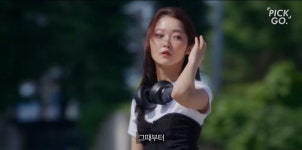 넓은 횡단보도 혼자 건널때 이런적 있어? - 악플달면 쩌리쩌려버려 - ＊여성시대＊ 차분한 20대들의 알흠다운 공간 넓은 횡단보도 혼자 건널때... 