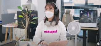 IT 스타트업에 면접보러 갔는데 직원들이 전부 이러고 있다면? - 악플달면 쩌리쩌려버려 - ＊여성시대＊ 차분한 20대들의 알흠다운 공간 IT...