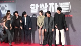 포토월 자리 부족했던 어제자 암살자(들) 쇼케이스 - 악플달면... 차분한 20대들의 알흠다운 공간 포토월 자리 부족했던 어제자 암살자(들) 쇼케이스