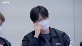 sticker 데모곡 듣고 표정관리 실패해버린 nct127 - 악플달면 쩌리쩌려버려 - ＊여성시대＊ 차분한 20대들의 알흠다운 공간 sticker... 