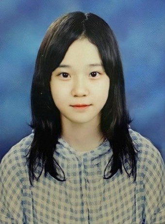 지금 얼굴 그대로 보이는 에스파 윈터 - 악플달면 쩌리쩌려버려... 차분한 20대들의 알흠다운 공간 지금 얼굴 그대로 보이는 에스파 윈터