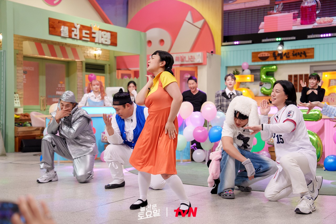 안효섭, 채수빈, 신승호, 나나가 놀라운 토요일에서 마피아 받아쓰에 도전하며 예상치 못한 전개에 호기심 UP!