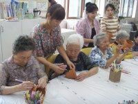 원예활동 - 활동사진 - 큰나무노인주간보호센터 032-678-2966 큰나무노인주간보호센터 032-678-2966