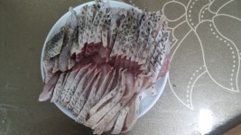 - 바다낚시 조황정보 - 완도군 약산면(조약도)의 바다풍경펜션(농어촌민박) 12월25일 2물 양식장 주변 바지선 카고와 원투낚시 4짜 감성돔을... 