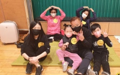 숲향기가족운동회 - 가족포토타임2 - 이달의 행사 - 숲향기 어린이집 숲향기가족운동회 - 가족포토타임2