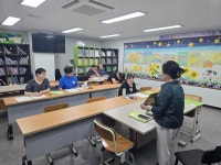 (화) 수업(시낭송,문해교육,초등,중등,고등) 사진 - 야학 풍경 - 동두천 두드림장애인학교 2025.07.22.(화) 수업(시낭송,문해교육,초등,중등... 