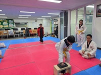 2026.03.19.(목) 수업(기타,태권도,문해교육,중.고등) 사진 - 야학 풍경 - 동두천 두드림장애인학교 2026.03.19.(목) 수업(기타,태권도... 