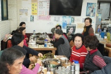 2026-02-25경로당 총회(시집안간돼지집) - 경로당(9통마을)대소행사 - 파주으름나무 2026-02-25경로당 총회(시집안간돼지집)