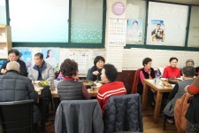2026-02-25경로당 총회(시집안간돼지집) - 경로당(9통마을)대소행사 - 파주으름나무 2026-02-25경로당 총회(시집안간돼지집)