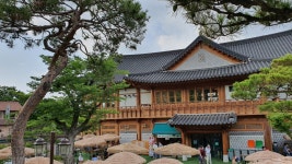 자연의 정취를 느낄수 있는 한번쯤 가볼만한곳 혜경궁베이커리 카페마을 - 정정숙 - 의왕시 시니어기자단 자연의 정취를 느낄수 있는 한번쯤... 