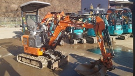 ZX17(17,06) 주기장, 판매가 1800만원 - 버켓3종 - 중고미니굴삭기 - 고려종합건설기계 ZX17(17,06) 주기장, 판매가 1800만원 - 버켓3종