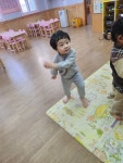 3월 2주 열매반, 잎새반 원어민 수업 - 미국원어민 영어 놀이활동방 (4세.5세.6세.7세) - 짝꿍숲 어린이집 3월 2주 열매반, 잎새반 원어민 수업