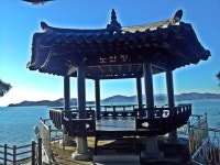 - 경남 사천 바닷가 노산공원 동백꽃 등 볼꺼리 둘러보고 산보삼아 반룡산, 만죽산 짧은 산행도~ - 가입인사 - 대구청산산악회 예상밖 따스하던... 