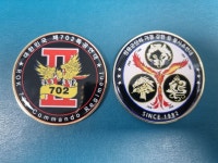 702특공연대 기념코인[6cm 에폭시, 금도금판] - 코인,메달,뱃지,지휘봉,성판 - 학사몰 702특공연대 기념코인[6cm 에폭시, 금도금판]