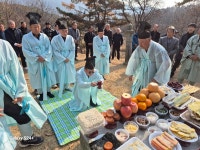 5세조 충정공(휘 인옥) 시제봉행 - 행사 앨범방 - 한양조씨원주목사공파종회 5세조 충정공(휘 인옥) 시제봉행