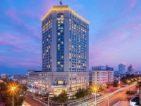 189,000원/청도(칭다오):힐튼호텔/5.4광장/소어산/찌모루시장... (칭다오):힐튼호텔/5.4광장/소어산/찌모루시장+4대특식(4.18-20/2빅3일)... 