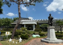 4/29(수)천상의화원 수생식물원,물위의떠있는 부소담악,유채꽃전국최대,정지용생가,육영수여사생가 - 4/29(수)천상의화원 수생식물원,부소담악... 