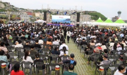 동해문화관광재단.동해시.발한동 주최주관 - 홍~ 연주활동 - 소프라노 민은홍 동해시의 축제.. 제1회 동해바란 도째비페스타 민은홍 소프라노 공연... 