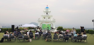 춘천명소 카페 산토리니 공연.. 찾아가는 작은 콘서트 in 춘천 (총60회... 춘천명소 카페 산토리니 공연.. 찾아가는 작은 콘서트 in 춘천 (총60회... 