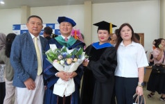 강원대학교 일반대학원 철학과(동양철학) 학위 수여식 2025 - 홍~ 연주활동 - 소프라노 민은홍 ＜후기＞ 민은홍 철학박사 학위 취득 ..... 