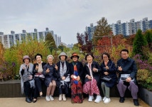 25.11.08.) - ♡자유게시판 - 국제하나예술협회 ( 꽃뜰 힐링 시 낭송회) 구립 노원실버카페 시낭송 시치유(제550회. 25.11.08.)