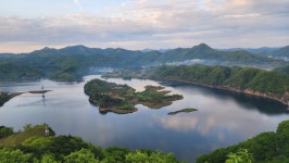 전북 임실군 국사봉전망대에서 옥정호 붕어섬을 바라 보다.... Mountain)산악회 전북 임실군 국사봉전망대에서 옥정호 붕어섬을 바라 보다.