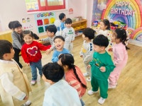 4월)서준이의 생일잔치&체육🌟 - ☺5세 꽃잎반☺ - 행복엔젤유치원 엔젤어린이집 4월)서준이의 생일잔치&체육🌟