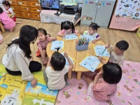 영어시간- 교재수업 했어요 - ☺4세 새싹2반☺ - 행복엔젤유치원 엔젤어린이집 영어시간- 교재수업 했어요