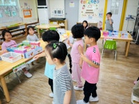 놀이시간 - 형님반 가게에 초대 받았어요~! - ☺6세 햇살반☺ - 행복엔젤유치원 엔젤어린이집 놀이시간 - 형님반 가게에 초대 받았어요~!