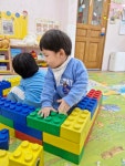 쌓기)친구와 블록집을 만들어요~♡ - ☺3세 뿌리3반☺ - 행복엔젤유치원 엔젤어린이집 쌓기)친구와 블록집을 만들어요~♡