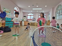 체육-부메랑 놀이 - ☺5세 꽃잎반☺ - 행복엔젤유치원 엔젤어린이집 체육-부메랑 놀이