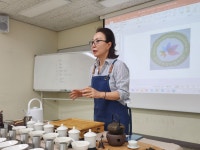 고려대 한방꽃차 원데이 클래스 - 고려대학교 평생교육원 (한방꽃차소믈리에) - 한국한방꽃차협회 www.한방꽃차.net 고려대 한방꽃차 원데이... 