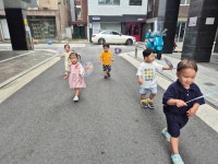 7월 1주 더운 여름이 왔어요 - 달이3반포토샵(1세) - 서울시지정 영아전담 당성어린이집 02)2069-2345 7월 1주 더운 여름이 왔어요