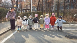 무궁화꽃이 피었습니다~ - 자작나무반 사진첩 - 감나무 어린이집 무궁화꽃이 피었습니다~