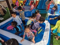 물놀이를 했어요. - ┌25[파란하늘반]───☆┐ - 김해큰세상어린이집 물놀이를 했어요.