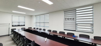 구미 산동 5공단 공장, 옥계 확장단지내 회사에 설치한 콤비블라인드,영상스크린,롤스크린 - 커튼.블라인드 설치사진 - 구미신라커튼 구미신라커튼