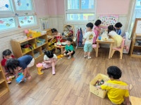 7월 10일 금요일＜체육, 젤링영어, 두더러닝, 자유놀이, 슈츠파＞ - 5세 넓은바다반 - 세상의 중심 가온어린이집 7월 10일 금요일＜체육... 