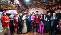 가수나영이 팬카페 2022 송년회 사진 영상 제1부 - 송년회 사진 영상 - 가수 나영이 팬카페 가수나영이 팬카페 2022 송년회 사진 영상 제1부