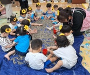 ♡ 해바라기를 탐색해요♡ - 오감체험,비고츠키한자 - 사랑의열매어린이집 ♡ 해바라기를 탐색해요♡