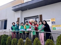25.12.17 산양읍부녀회, 경로당 간식꾸러미 전달 - 산양읍 소식 - 통영시새마을회 25.12.17 산양읍부녀회, 경로당 간식꾸러미 전달