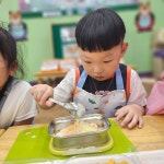 시원한 팥빙수 만들기 요리 활동🍨🍨 - 개나리1반 - 병점야호어린이집 시원한 팥빙수 만들기 요리 활동🍨🍨