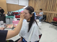 2025년 8월30, 31 소리울도서관 공연 리허설 ＜안락한 유품정리사＞ - 공연 photo - 극단됴화 2025년 8월30, 31 소리울도서관 공연 리허설... 