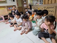 장맛비 내리는 날의 산책 - 들꽃향기 사진첩 - 산들 어린이집 장맛비 내리는 날의 산책