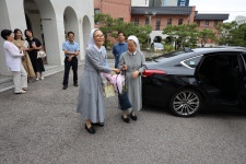 이 아폴리나 수녀님 2025년9월12일(금) 이임 - 성직자 & 수도자 - 조원동주교좌성당 이 아폴리나 수녀님 2025년9월12일(금) 이임