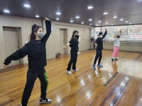 - 활동 사진첩 - 사)한국라인댄스협회 대구*경북지회&교육관 (TK라인댄스) 2022년 (사)KoLDA 대구경북지회 제1차 시니어 자격증 교육 및 심사... 