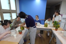 1회차 - 2025년 원예 in 마음 : 장애인 정서돌봄 원예교실 - 서대구주간보호센터 6월 24일 - 원예 in 마음 : 장애인 정서 돌봄 원예교실 1회차