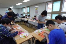 10월 14일 - 원예교실 4회차 (카나페 만들기,씨앗 심기) - 2025년 원예교실 - 서대구주간보호센터 10월 14일 - 원예교실 4회차 (카나페 만들기... 