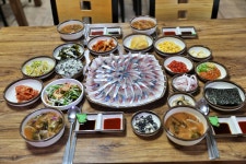 서귀포 고등어회 맛집 몇년동안 먹어본 회 중 최고 - 제주도맛집 - [제주선일] 제주도 여행 관광 여행코스 숙소 정보 가득 카페 서귀포 고등어회... 