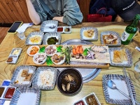 제주시 로컬 동네 횟집 제주인바다 모듬회 중 - 제주도맛집 - [제주선일]... 숙소 정보 가득 카페 제주시 로컬 동네 횟집 제주인바다 모듬회 중